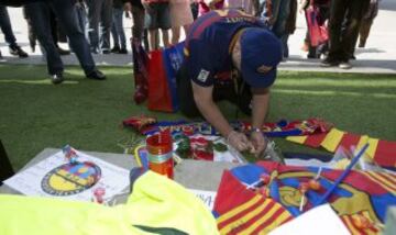 El improvisado homenaje de la afición culé a Johan Cruyff