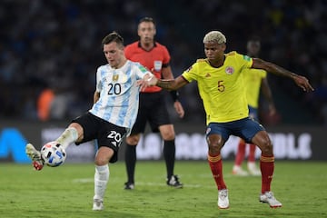 La Selección perdió 1-0 ante Argentina y quedó lejos de los puestos de clasificación a Qatar. Con dos fechas por jugar, ocupa la séptima casilla de la tabla.