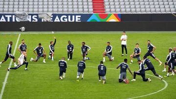 Francia durante el entrenamiento de ayer en M&uacute;nich. 