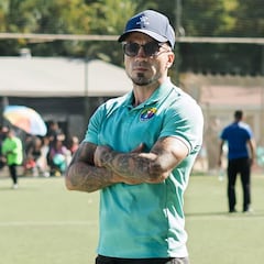 “Al cometer errores, dejamos sin trabajo al cuerpo técnico y los jugadores seguimos cobrando”