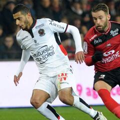 Un tempranero gol de Belhanda mantiene al Niza como líder