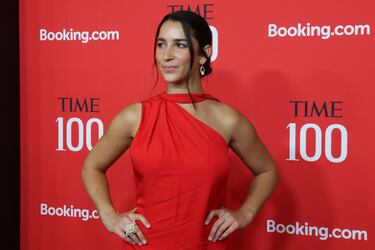 Aly Raisman posa en la alfombra roja de la gala TIME100 celebrada en la ciudad de Nueva York. 