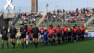 &Uacute;LTIMO DUELO. En 2000 gan&oacute; Espa&ntilde;a 0-1. Sergi fue el capit&aacute;n y tras &eacute;l salen Engonga, Velasco, Abelardo, Ca&ntilde;izares, Alfonso, Valer&oacute;n, Munitis, Fran, Mendieta y Helguera.  
 