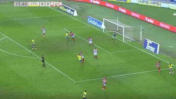 ¡Lo que se ha llevado el Barça! Pedri hace la jugada del año en la Liga SmartBank