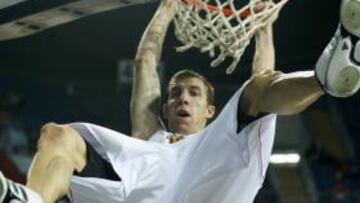 <b>OTRO BUEN DÍA. </b>Fran Vázquez completó otro buen partido y acabó como el jugador más valorado con 21. No falló ningún tiro (6/6), tampoco desde la personal (4/4).