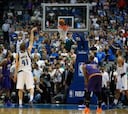 Dallas despide a los Suns de la carrera por los playoffs