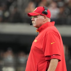 Here are the salaries of the highest paid coaches in the NFL and the huge pay gap with the smallest contracts