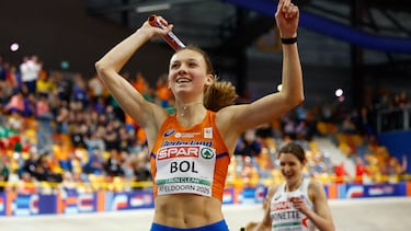 Athletics - European Athletics Indoor Championships - Omnisport Apeldoorn, Apeldoorn, Netherlands - March 6, 2025 Netherlands' Femke Bol celebrates after winning the mixed 4x400m relay REUTERS/Piroschka Van De Wouw
