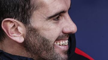 El jugador del Atlético de Madrid ya luce sus nuevos dientes.