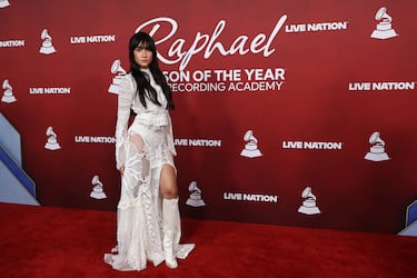 Aitana posa en la alfombra roja de la gala 'Persona del Año' de los Latin Grammy 2025.