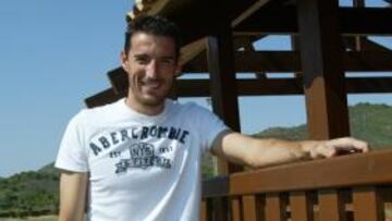 <b>LE NECESITAN. </b>El de Santomera es el pichichi del Cartagena y sus compañeros necesitan de sus goles.