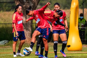 La Selección Colombia Femenina sigue preparando el partido ante Ecuador por Copa América. Las dirigidas por Nelson Abadía volvieron a los trabajos de campo.