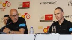 Dave Brailsford (i) junto a Froome durante el pasado Tour de Francia.