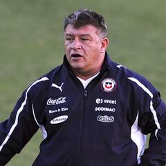 ¿Quién es Claudio Borghi, el DT acercado a la Selección?