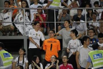 Los aficionados también se acuerdan de Casillas.
