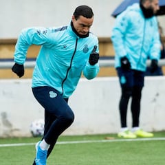 El Espanyol se ha ejercitado sobre césped artificial