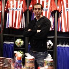 Godín: “Aquel gol al Barça me emocionará toda la vida”