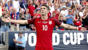 El más reconocido es sin duda el talentoso atacante del Dortmund, quien a sus 20 años ha demostrado al mundo su alto nivel. Comenzó su formación en Pennsylvania Classics y hoy es objeto del deseo por parte de diversos clubes por el mundo, en concreto de la Premier League.