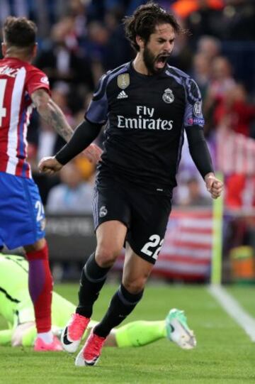 Isco celebrates his strike.