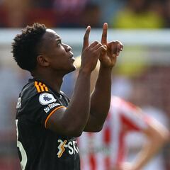 Premier League destaca las habilidades de Luis Sinisterra