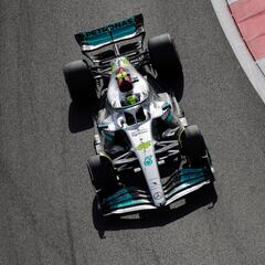 Mercedes lidera un entrenamiento sin Sainz ni Alonso