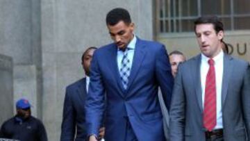 Thabo Sefolosha abandona los juzgados.