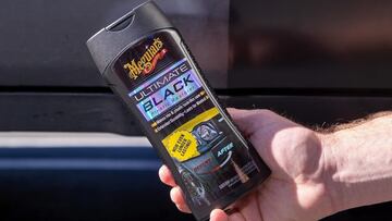 Restaurador de los plsticos externos del coche y la moto Meguiar's Ultimate Black