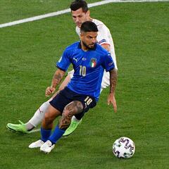 Insigne aparece en el horizonte