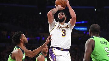 Los Lakers mandan en la NBA: 50 puntos de Davis, 32 de LeBron...