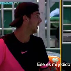 Verdasco pide que echen a un espectador y Kokkinakis le contesta: "Ese es mi j... padre"