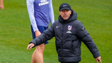 Simeone, en la sesión de entrenamiento del Atlético.