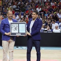 Chicho Sibilio, homenajeado en el España - República Dominicana