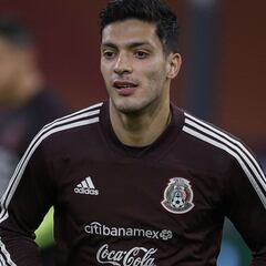 Raúl Jiménez podría salir del hospital la próxima semana