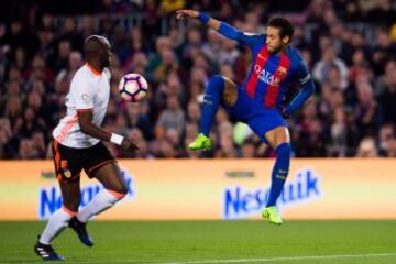 Neymar y Mangala.