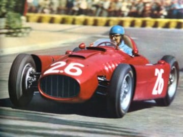 Alberto Ascari, fue un piloto de Fórmula 1 italiano, cuyo nombre se cuenta entre las primeras figuras de la categoría y al mismo tiempo de la Scuderia Ferrari, aunque también fue piloto oficial de Lancia y Maserati.