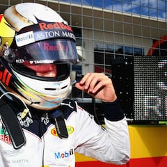 La frustración de Ricciardo: atravesó una pared con el puño