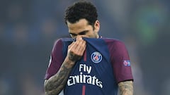 Dani Alves expected to be fit for World Cup despite knee injury