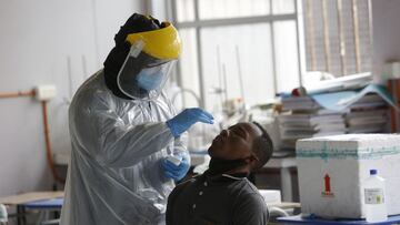 Curva y mapa de casos, contagios y muertes por región en Chile, hoy, 22 de noviembre