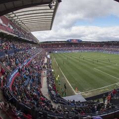 El Sadar se vuelca con el fútbol femenino: 10.250 espectadores