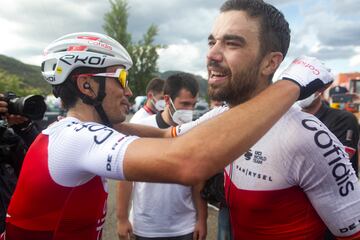 Jesus Herrada celebrando su victoria en la séptima etapa de La Vuelta.