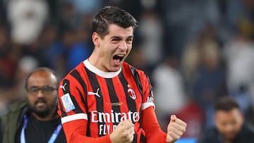 Álvaro Morata celebra la conquista de la Supercopa de Italia con el Milan.