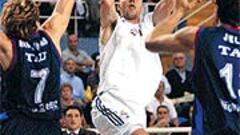 Recital del Tau frente a un Madrid dormido