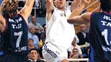 <b>INFERIORIDAD.</B> Herreros no pudo igualar el acierto de Macijauskas.