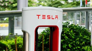 Buenas noticias para los conductores de un Tesla en Europa: podrán usar cargadores ajenos a la compañía