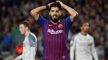 Luis Suárez se lamenta tras fallar una ocasión durante el encuentro de ida de semifinales de la Champions League entre Barcelona y Liverpool.