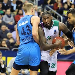 Un pésimo final condena al Unicaja en Berlín