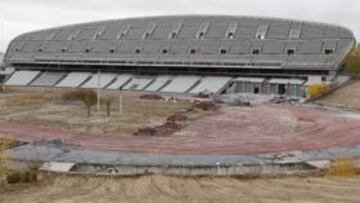 <b>ASÍ ESTÁ. </b>La demolición de la Peineta ya ha comenzado.