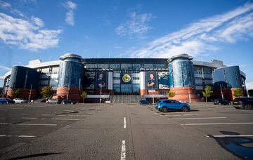 Hampden Park está situado en Glasgow (Escocia) con una capacidad de 52. 500 espectadores. Es es escenario habitual de las eliminatorias de la Copa de Escocia y de la Copa de la Liga de Escocia.