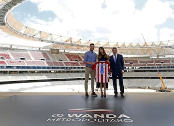 Saúl, Sofía Boutella & Enrique Cerezo.