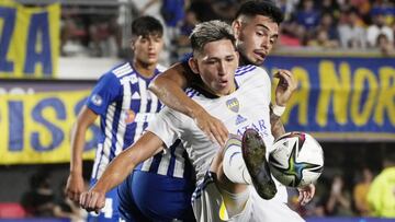 El defensor peruano sigue en levantada y mostr&oacute; un buen nivel ante la U de Chile. Zeballos tambi&eacute;n aprob&oacute;.